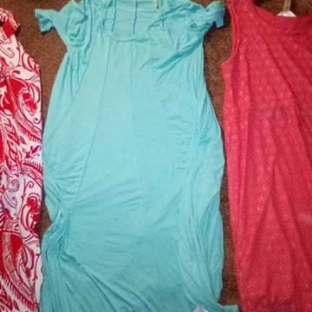 Clothes - Picture 5 of 8